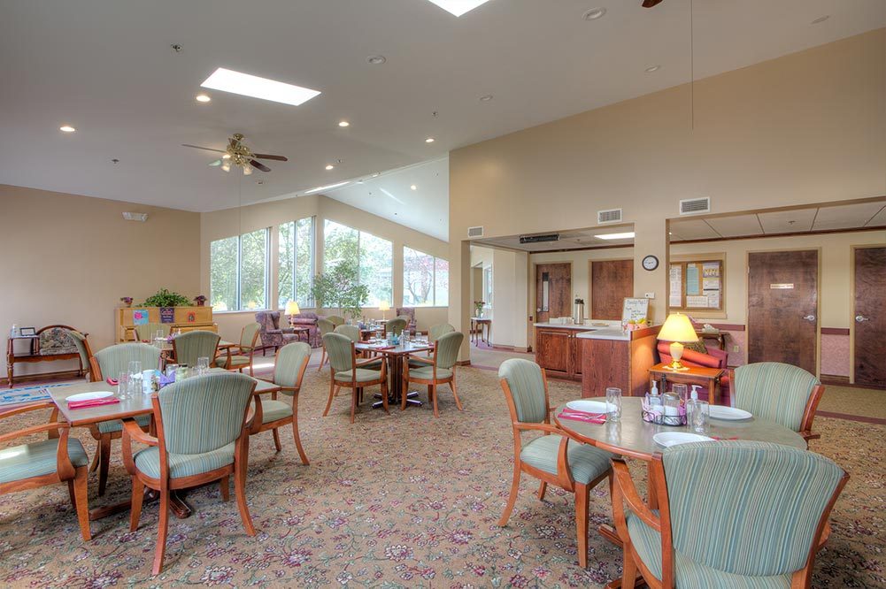 Carlyle Healthcare Center photo 3