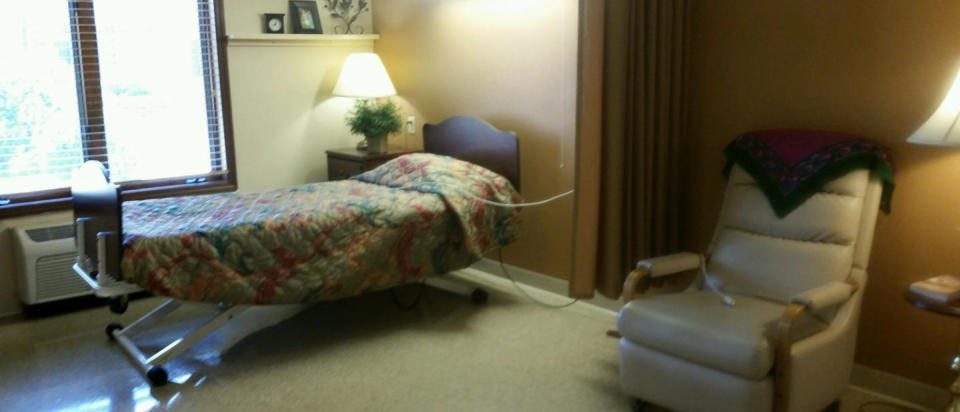 Centralia Manor photo 1