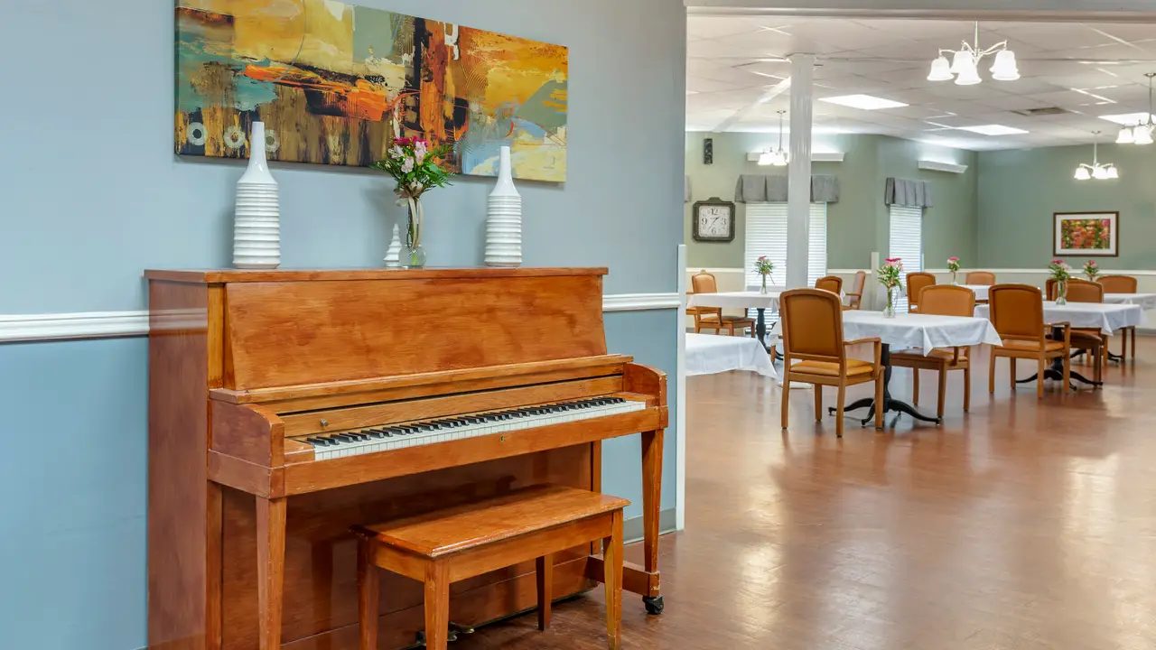 Hillsboro Rehab & Healthcare Center photo 2