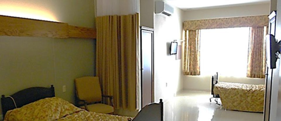 Manor Court Of Peoria photo 2
