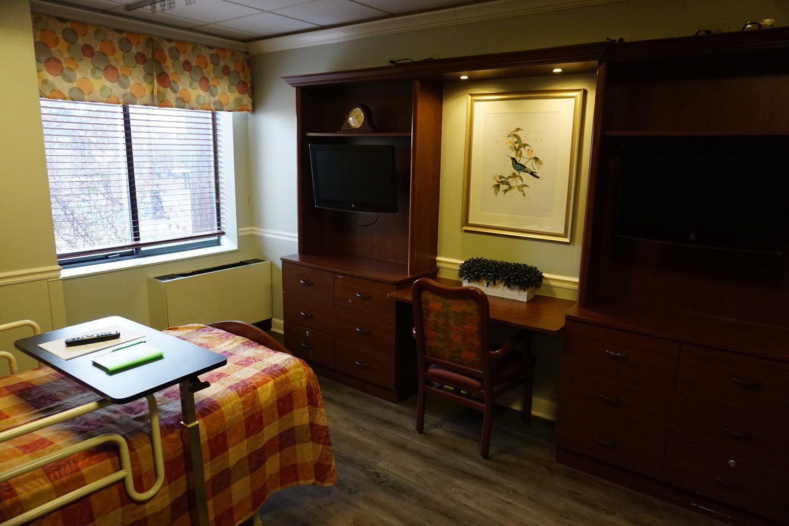Meadowbrook Manor - Naperville photo 3