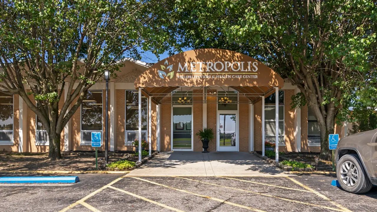 Metropolis Nursing & Rehab Center photo 4