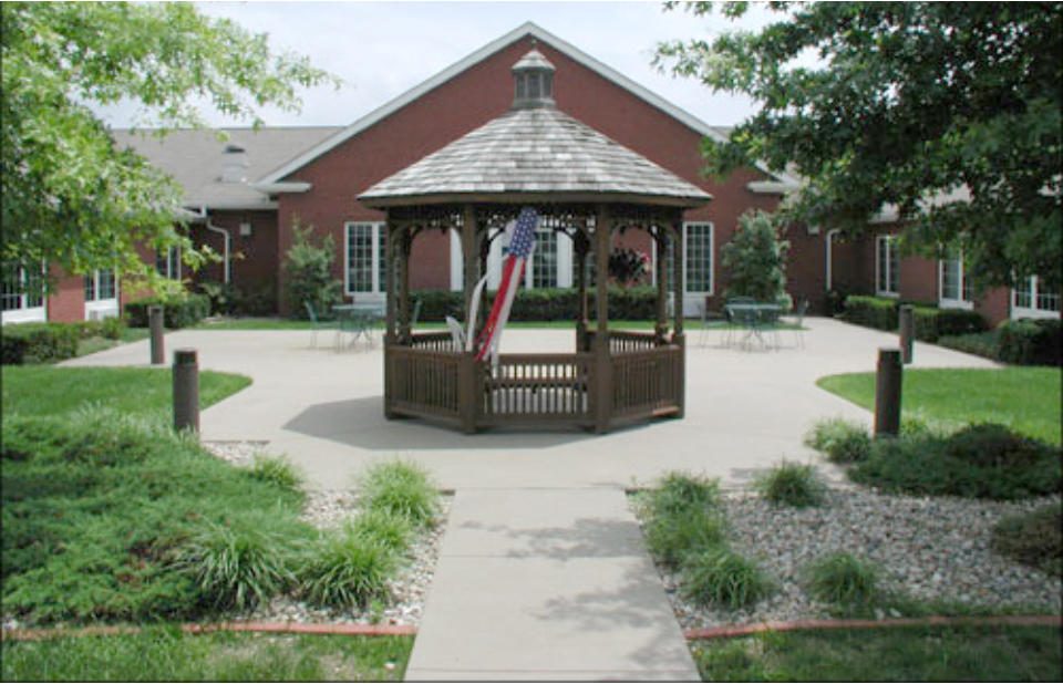 Seminary Manor photo 1