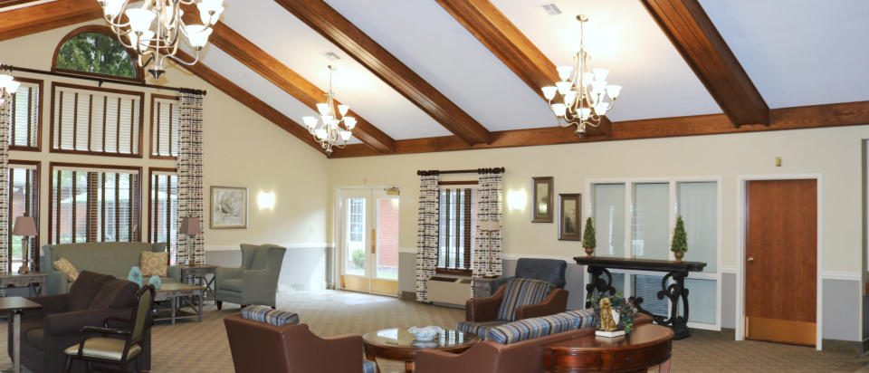 Seminary Manor photo 2