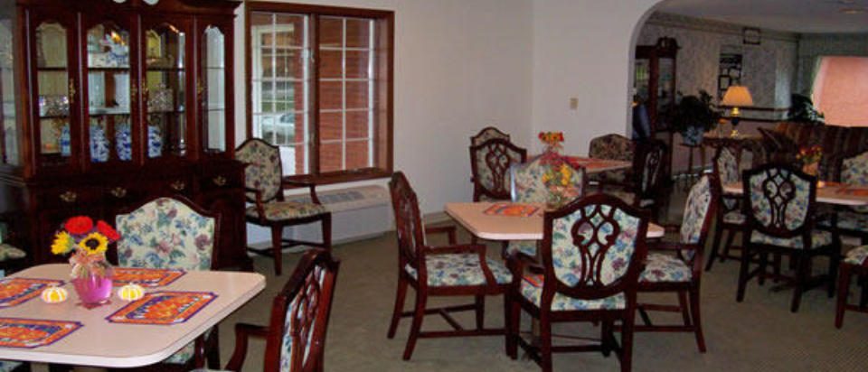 Seminary Manor photo 3