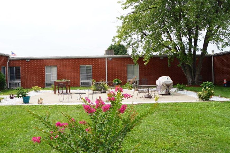 Stearns Nursing & Rehab Center photo 4