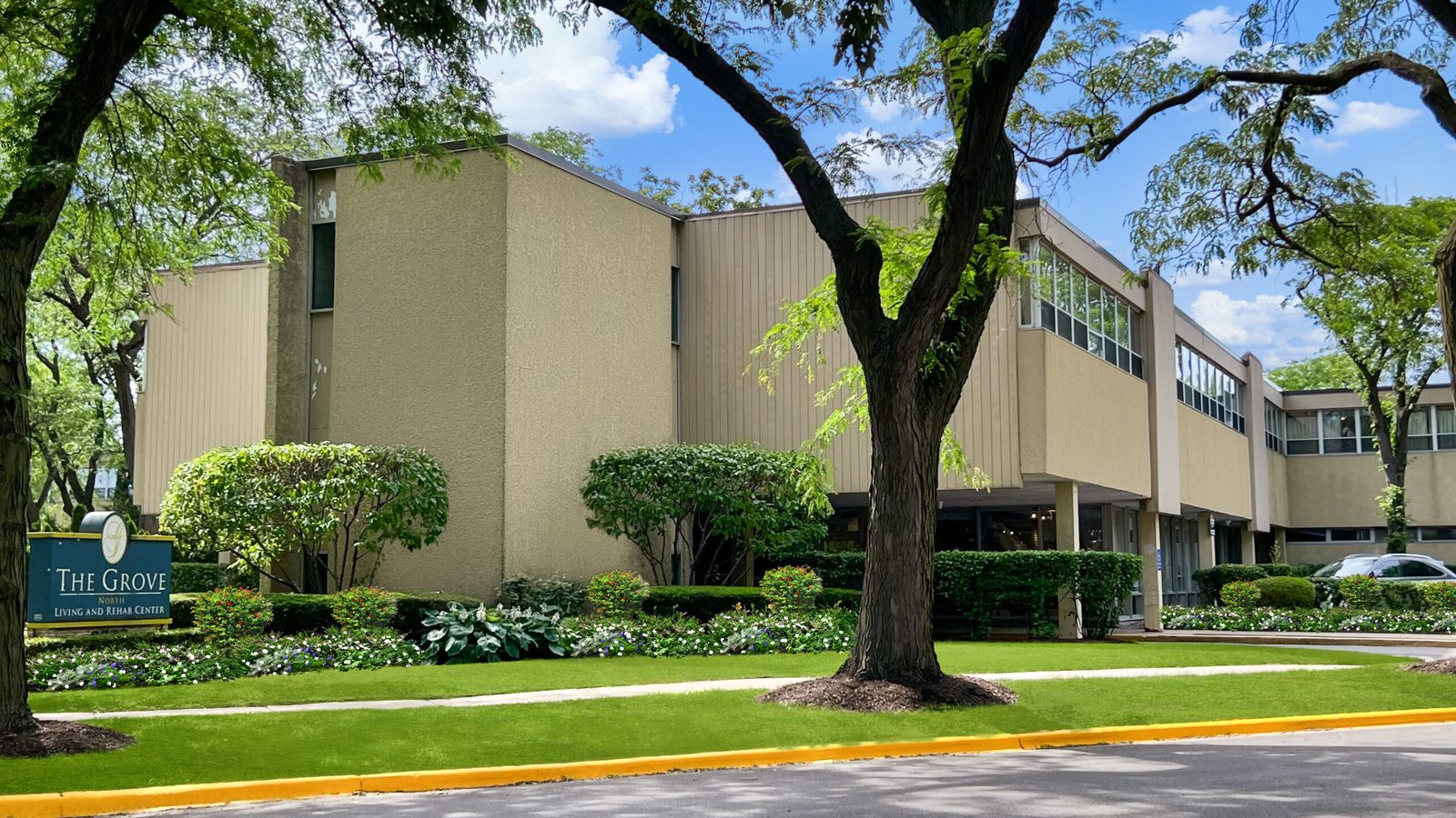 Grove of Skokie, the photo 1