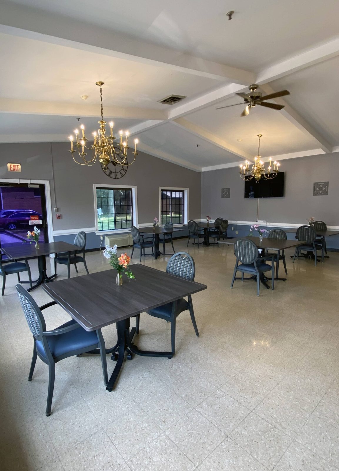 Brickyard Healthcare - Brentwood Care Center photo 4
