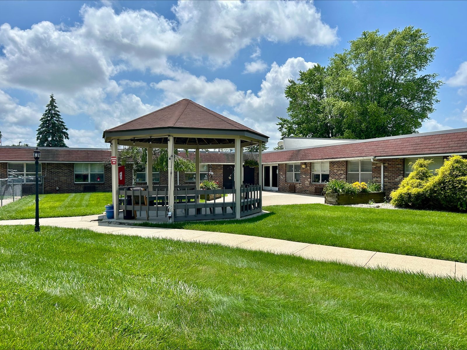 Golden Living Center-Sycamore Village photo 3