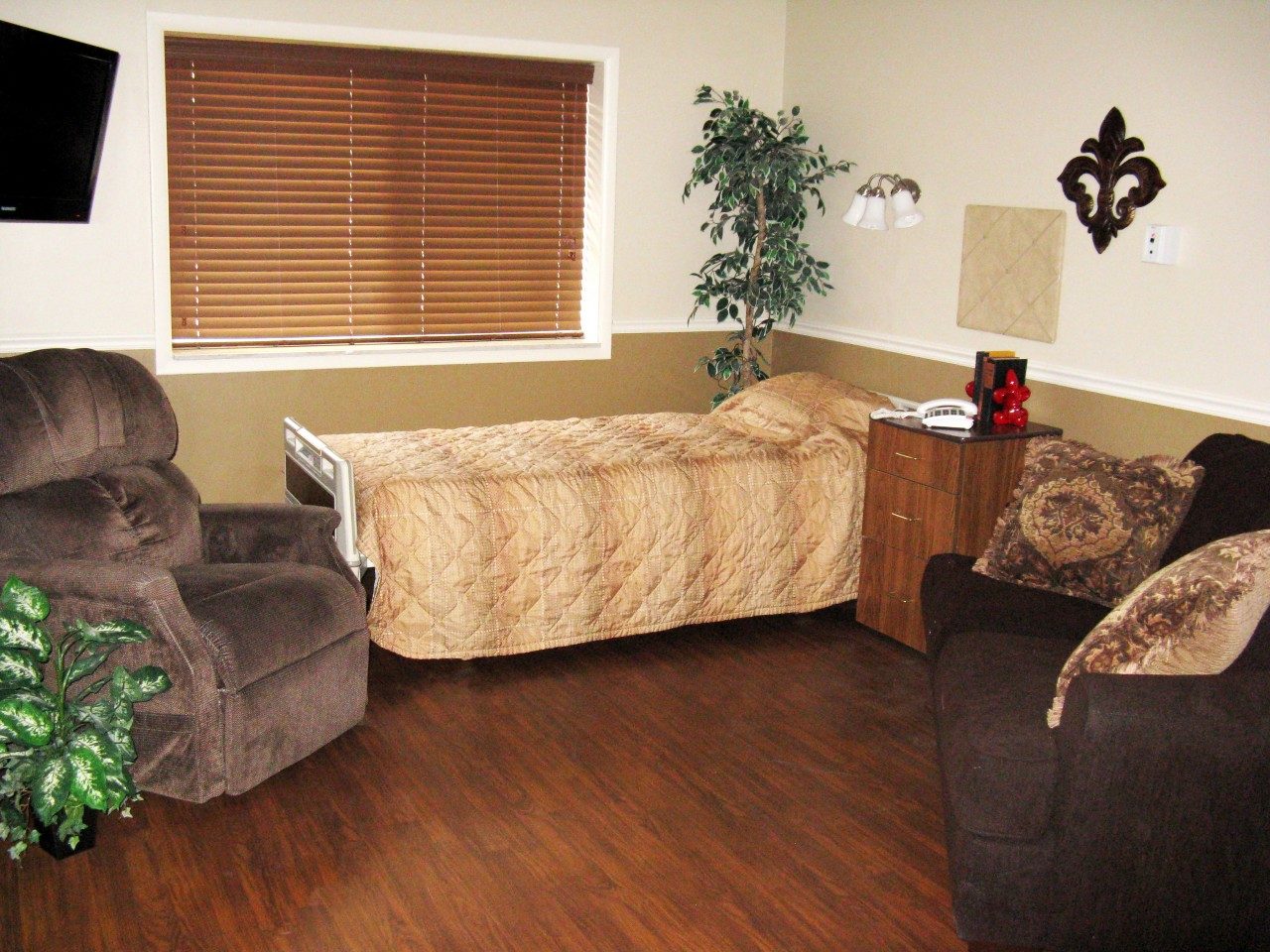 Miller's Merry Manor photo 2