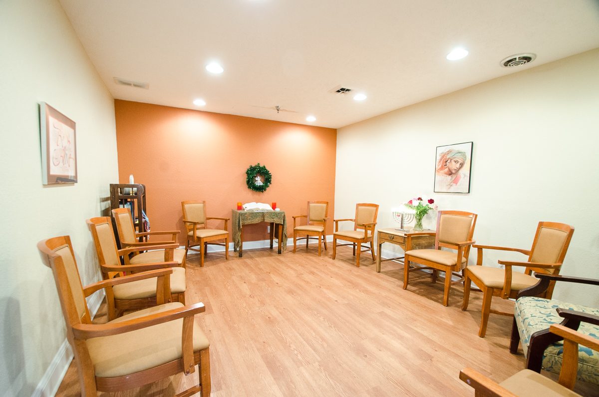 Parkwood Health Care Center photo 3