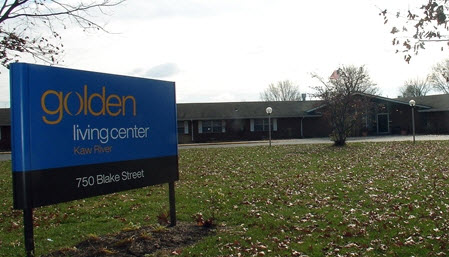 Golden Livingcenter - Kaw River