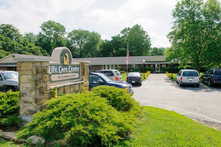 Life Care Center Of Kansas City 1 photo 2