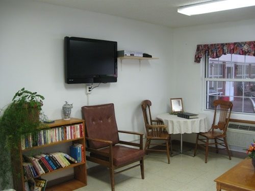 Medicalodges Kinsley photo 2