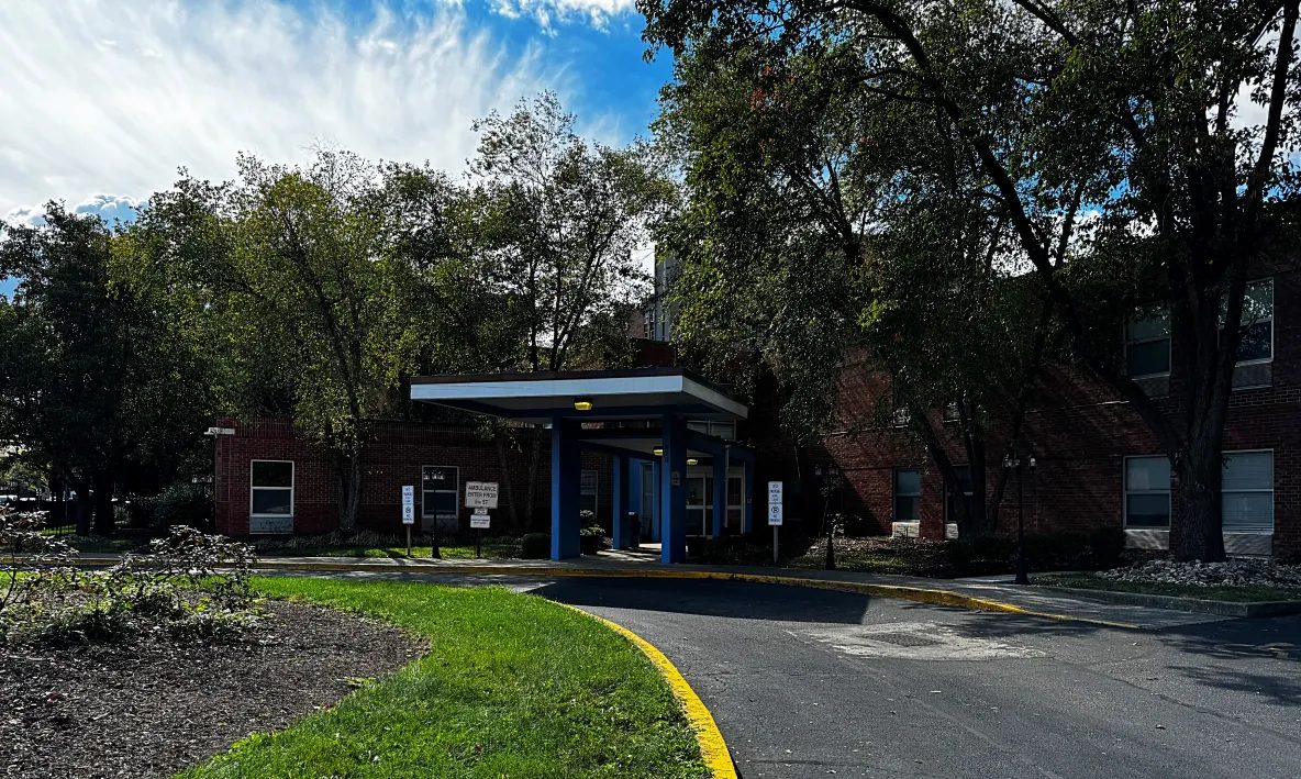 River Oaks Health & Rehabilitation