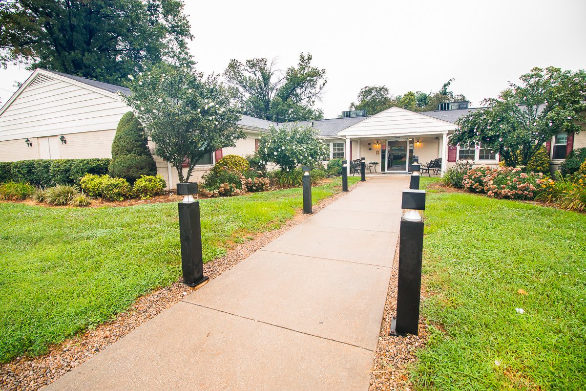 Signature Healthcare at Colonial Rehab & Wellness photo 1