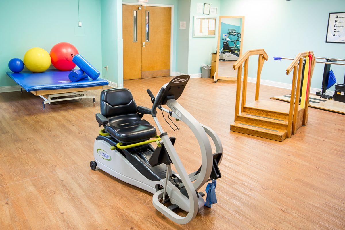 HiLLCrest Health Care Center photo 4