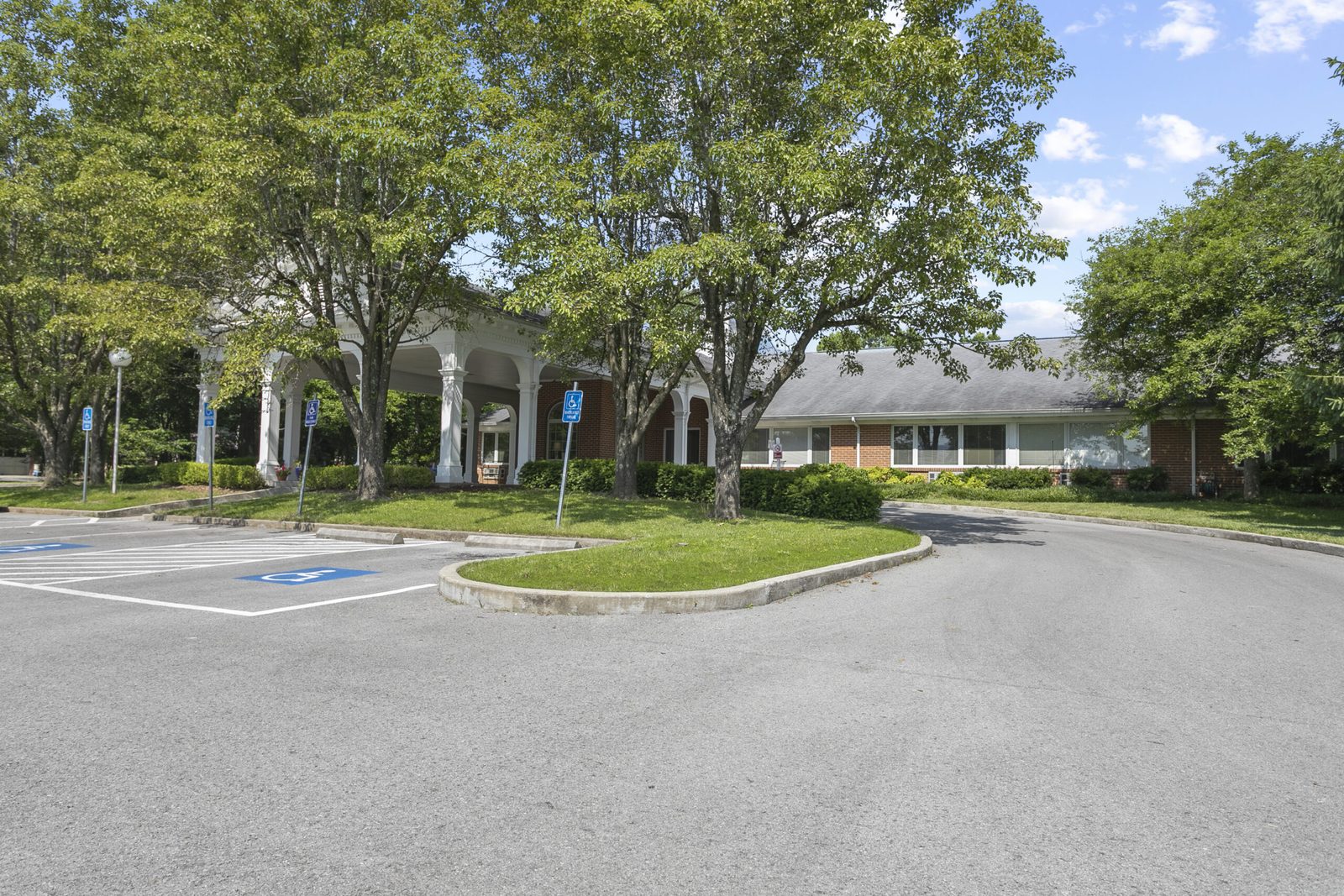 Middlesboro Health Care Facility photo 1