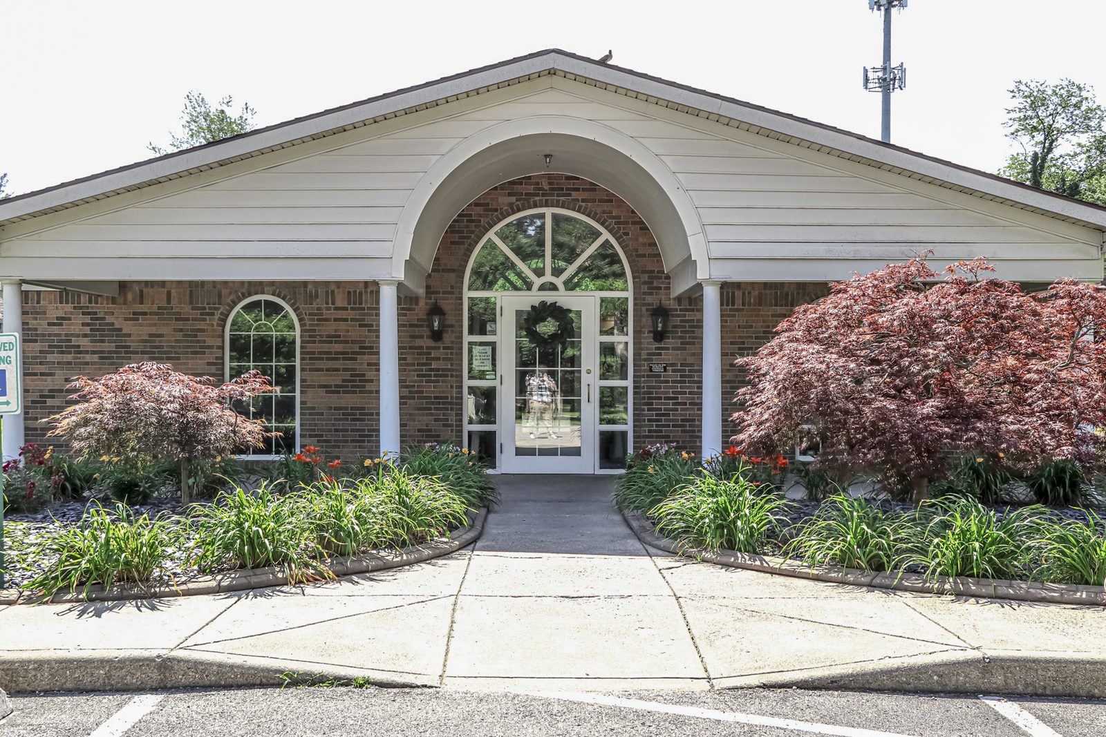 Signature Healthcare Of East Louisville photo 1