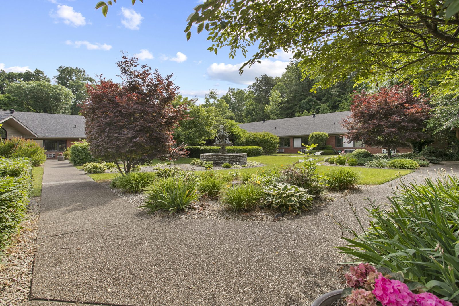 Woodland Oaks photo 2