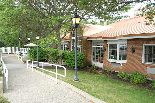 Hancock Park Rehabilitation & Nursing Center photo 5