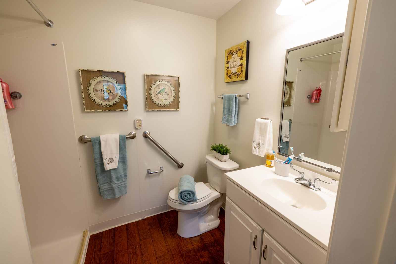 Linda Manor Extended Care Facility photo 2