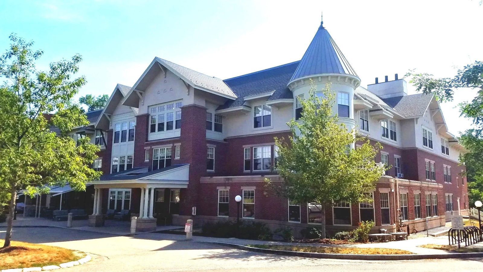 Neville Center At Fresh Pond For Nursing & Rehab