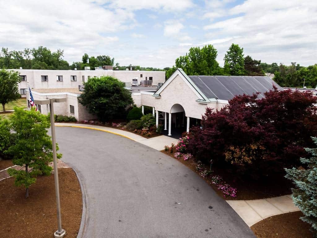 Redstone Rehab & Nursing Center  photo 1