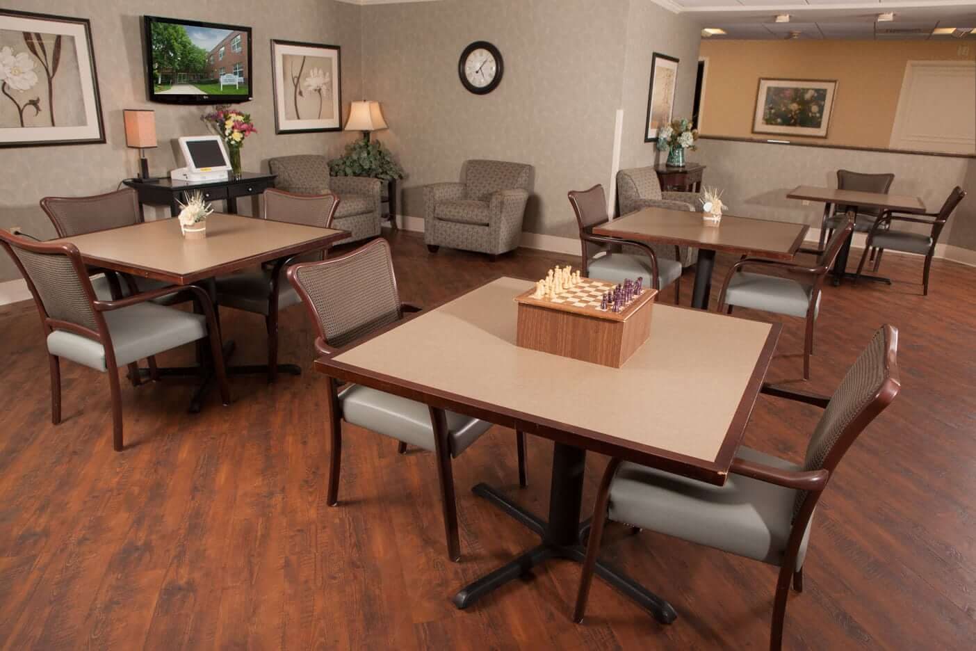 Wingate At Silver Lake Rehab & Skilled Nursing Res photo 5