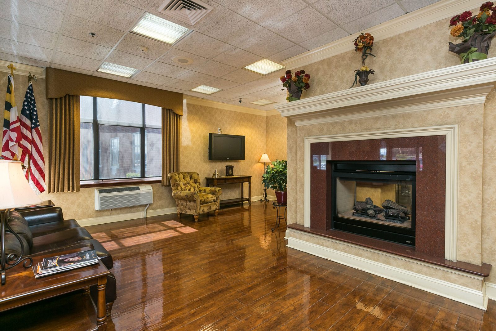 Julia Manor Health Care Center photo 1