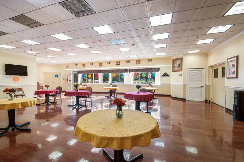 Autumn Lake Healthcare at Baltimore Washington photo 3