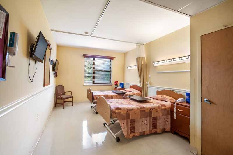 Autumn Lake Healthcare at Baltimore Washington photo 5