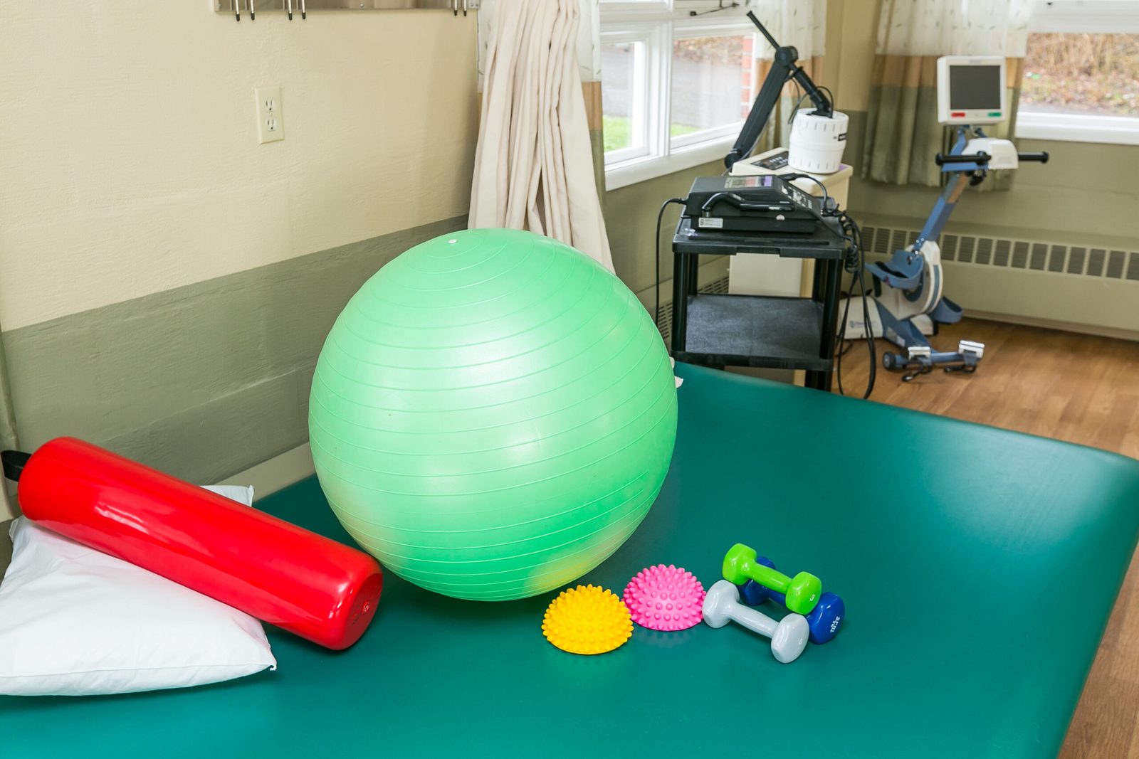 Oakland Nursing & Rehabilitation Center photo 4