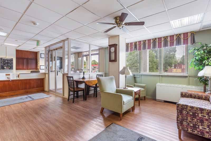 Autumn Lake Healthcare at Overlea photo 3
