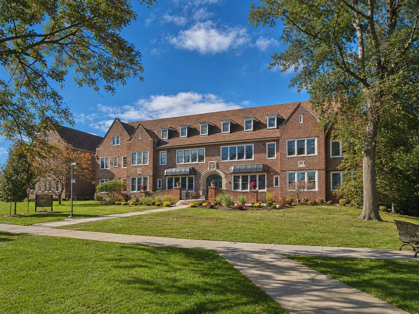Brookside Commons Assisted Living photo 1