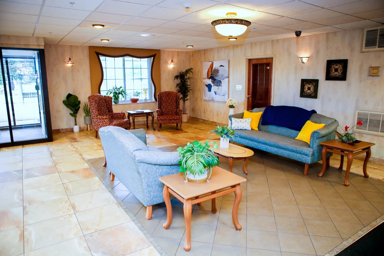 Four Seasons Nursing Center Of Westland photo 7