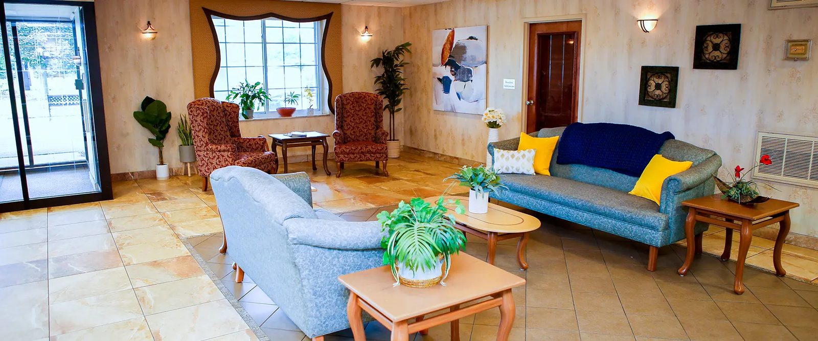 Four Seasons Nursing Center Of Westland photo 8