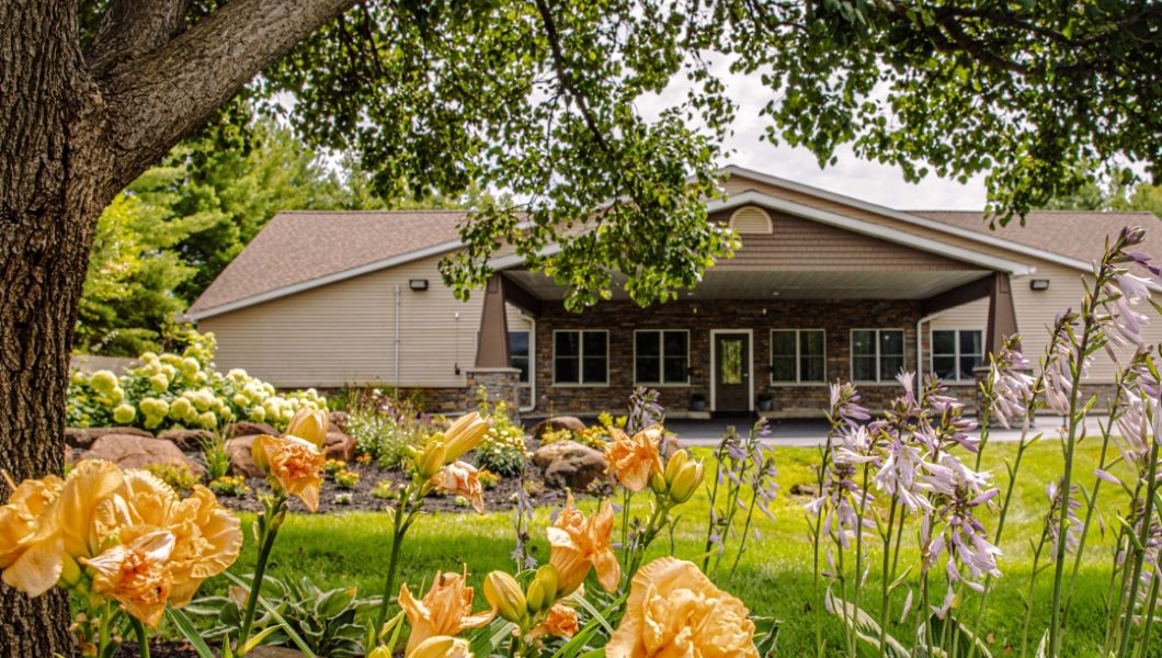 Courtyard Manor Farmington Hills I photo 2