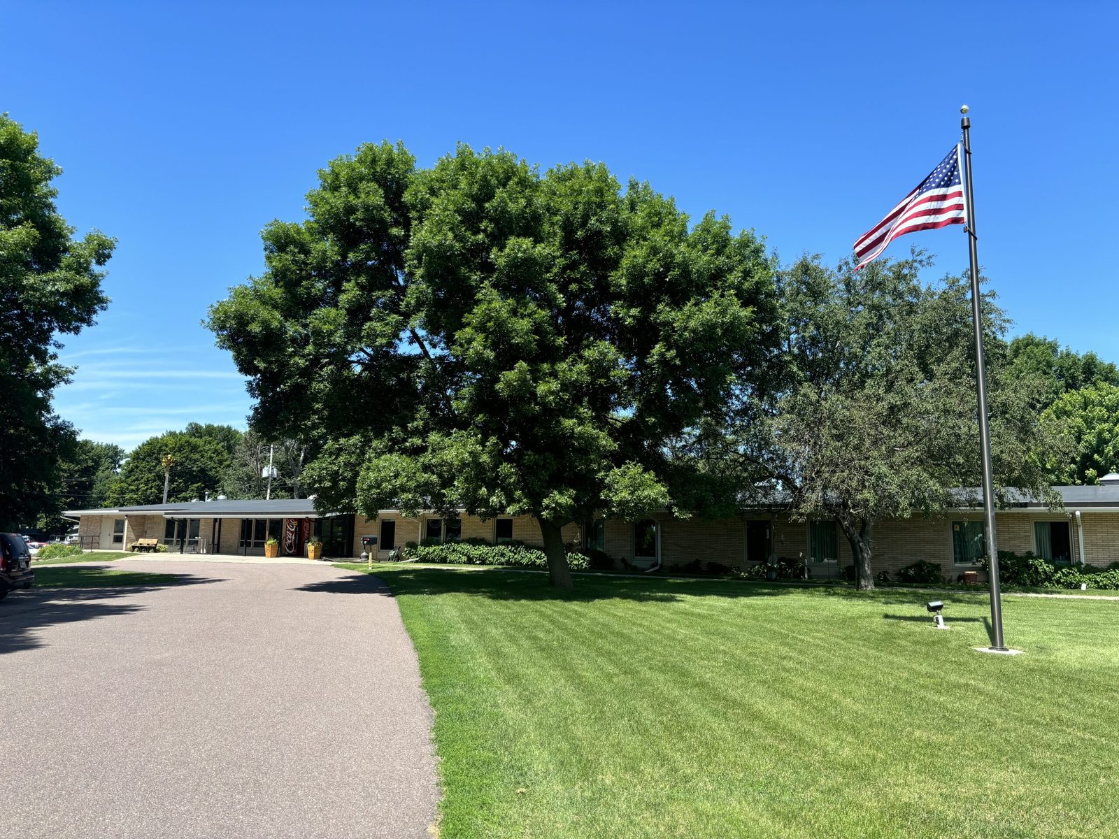 Tuff Memorial Home photo 3