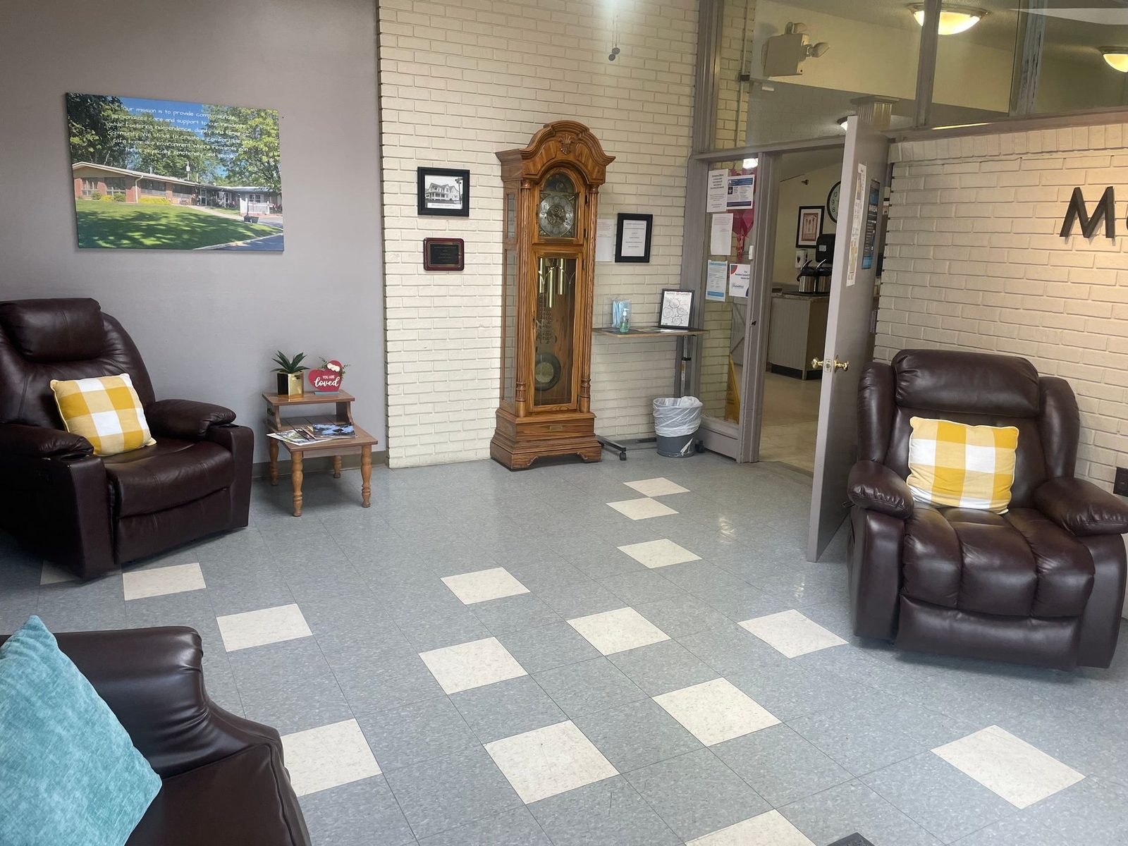 Brookfield Health Care Center photo 8