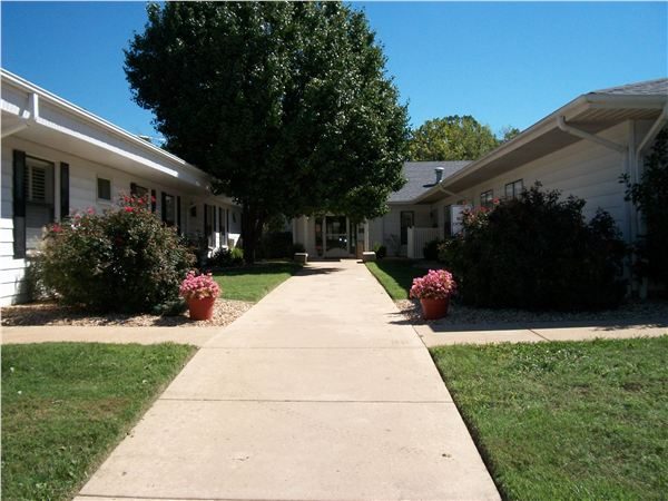 Rocky Ridge Manor photo 1