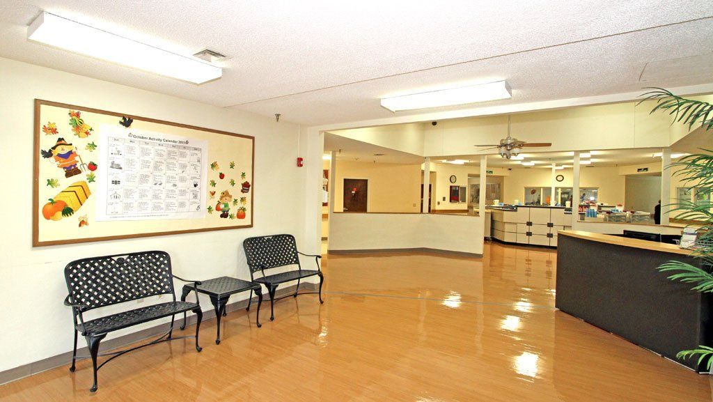 Crestwood Health Care Center, LLC photo 5