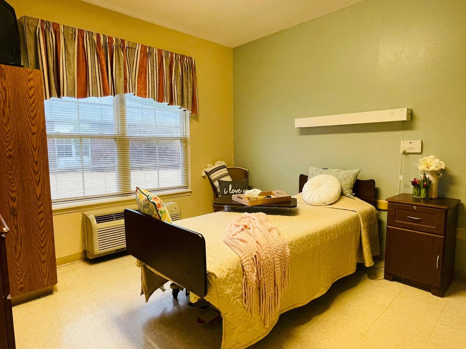 Holly Springs Rehabilitation and Healthcare Center photo 3