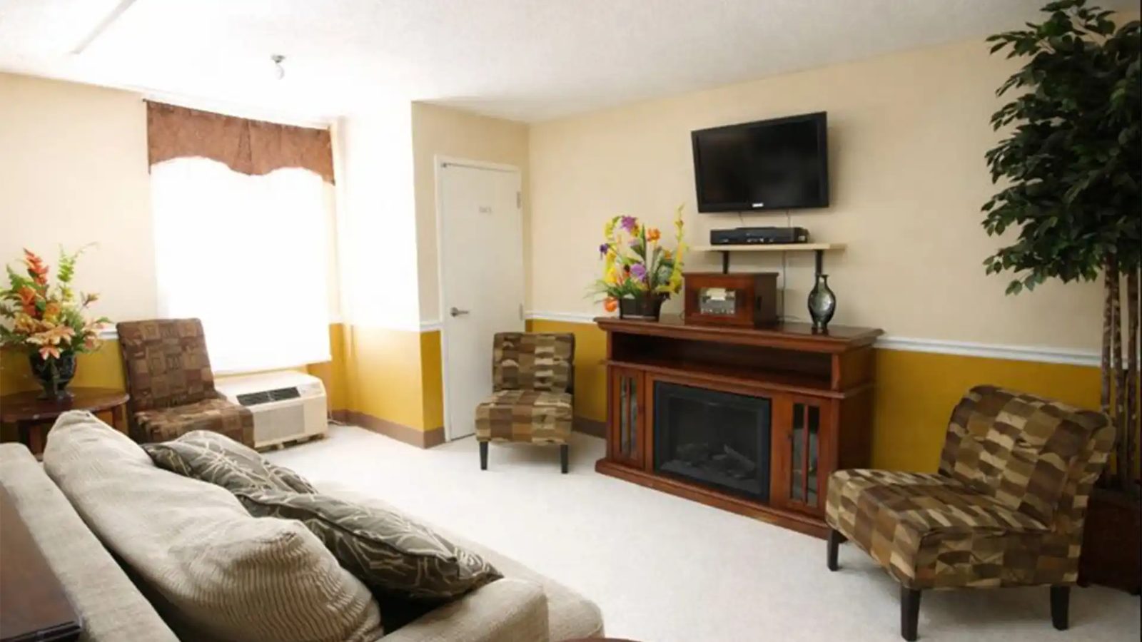 Tupelo Nursing And Rehabilitation Center photo 2
