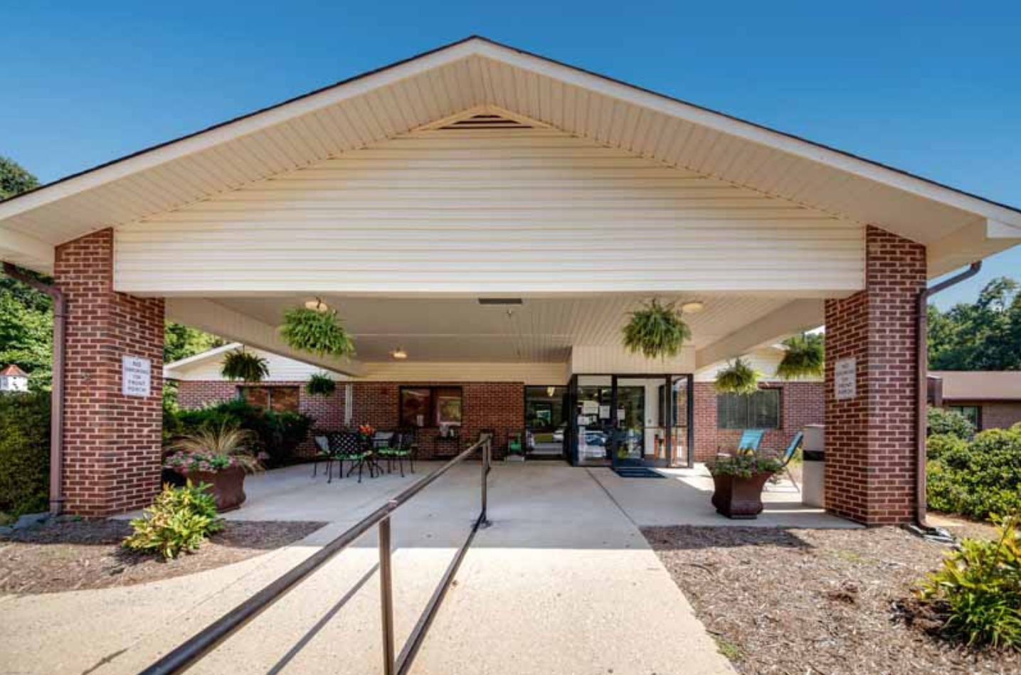 Brian Center Health and Rehabilitation/Eden photo 1