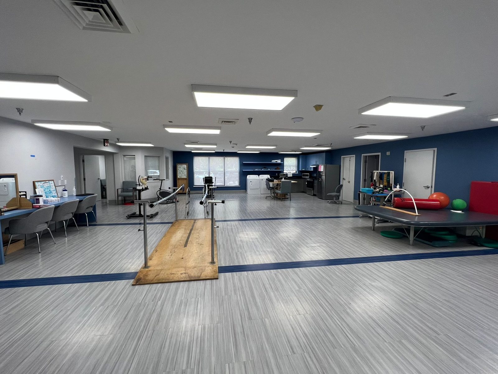 Laurel Park Rehabilitation and Healthcare Center photo 4