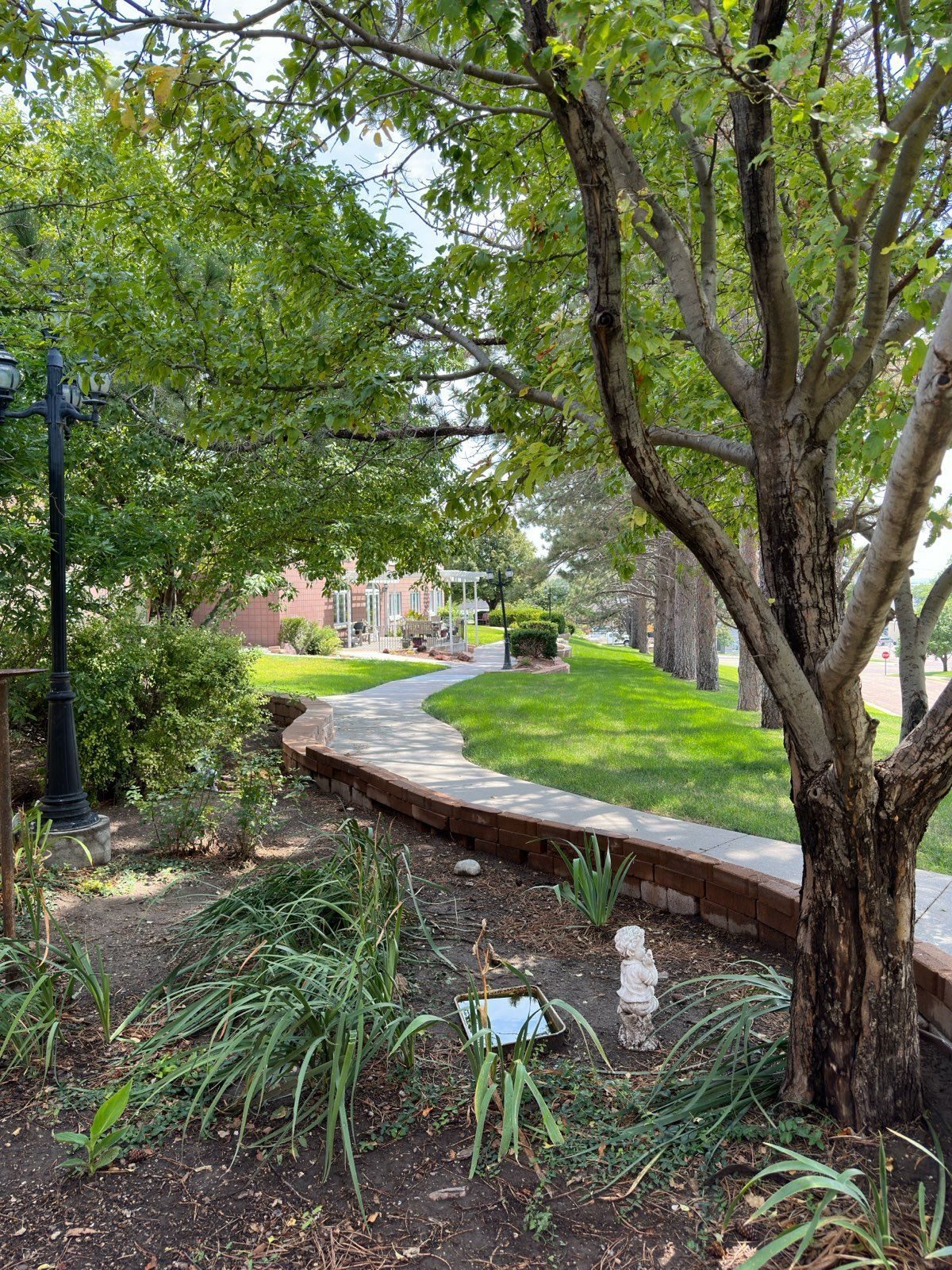 HiLLCrest Nursing Home photo 2