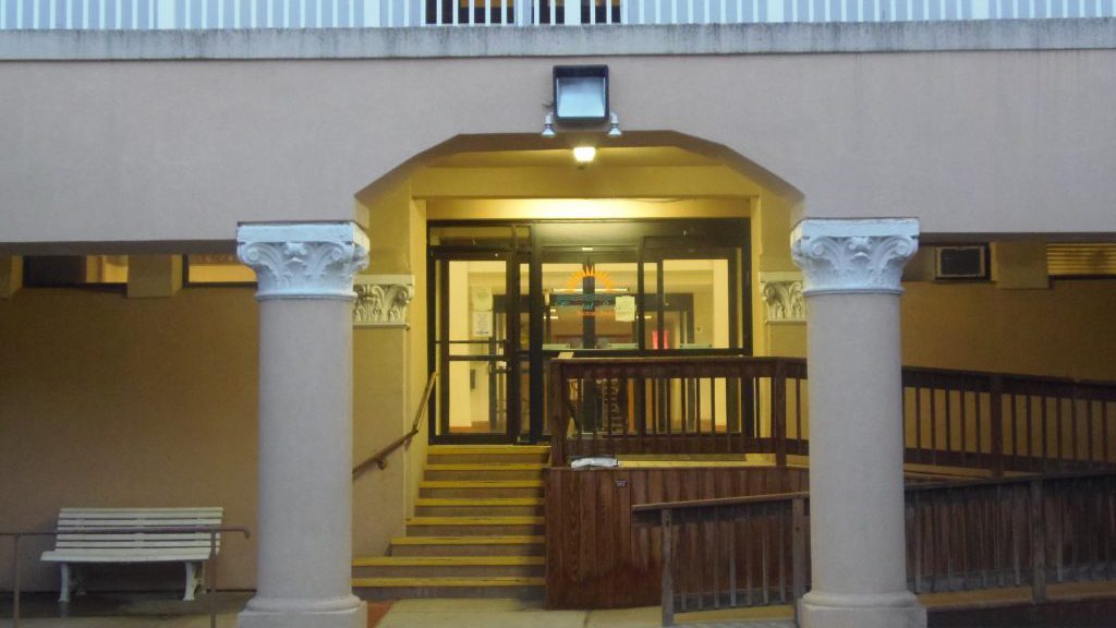 Crystal Lake Healthcare & Rehab photo 2
