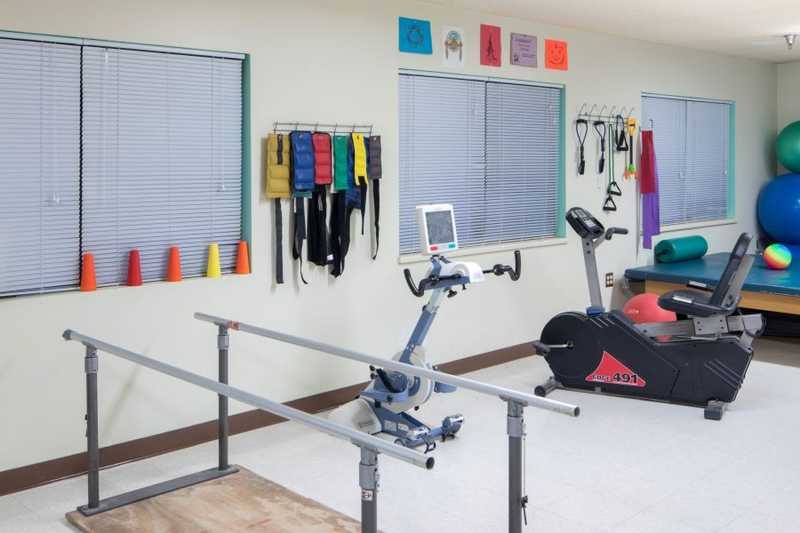 Bloomfield Nursing And Rehabilitation Center photo 3