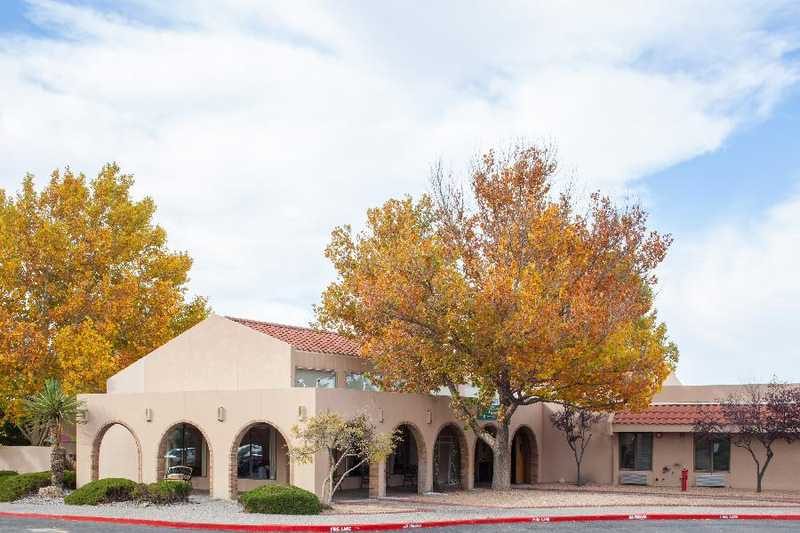 Las Palomas Center photo 2